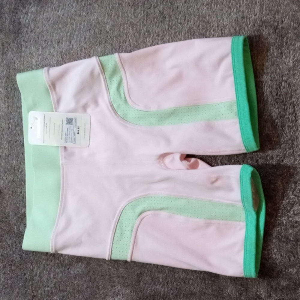 Fabletics Daydream Pixie/Aloe/Tropical Water NWT shorts